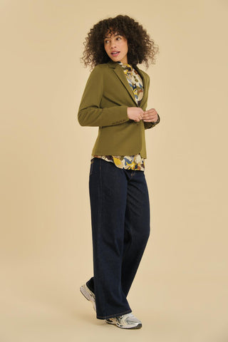 Lilly Curry